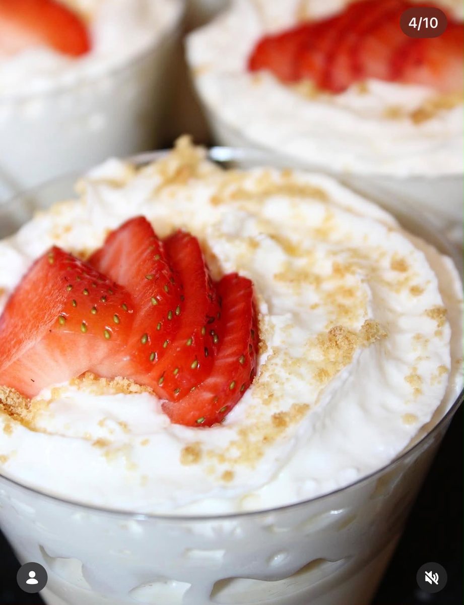 Vasitos cremosos con fresa